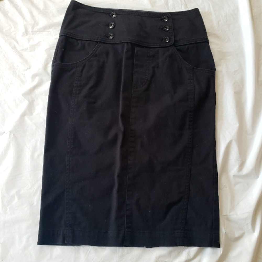 Black pencil skirt